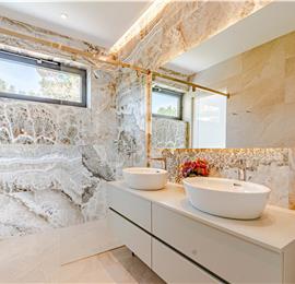 6 bedroom villa with infinity pool and sea views, Korcula Island, sleeps 12